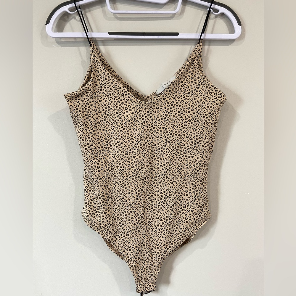 Gaze Leopard Print V-Neck Bodysuit